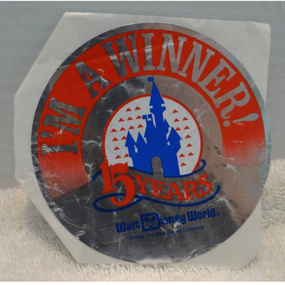 Vintage 1986 Walt Disney World 15 Years I'm A Winner Foil Sticker Souvenir 3037